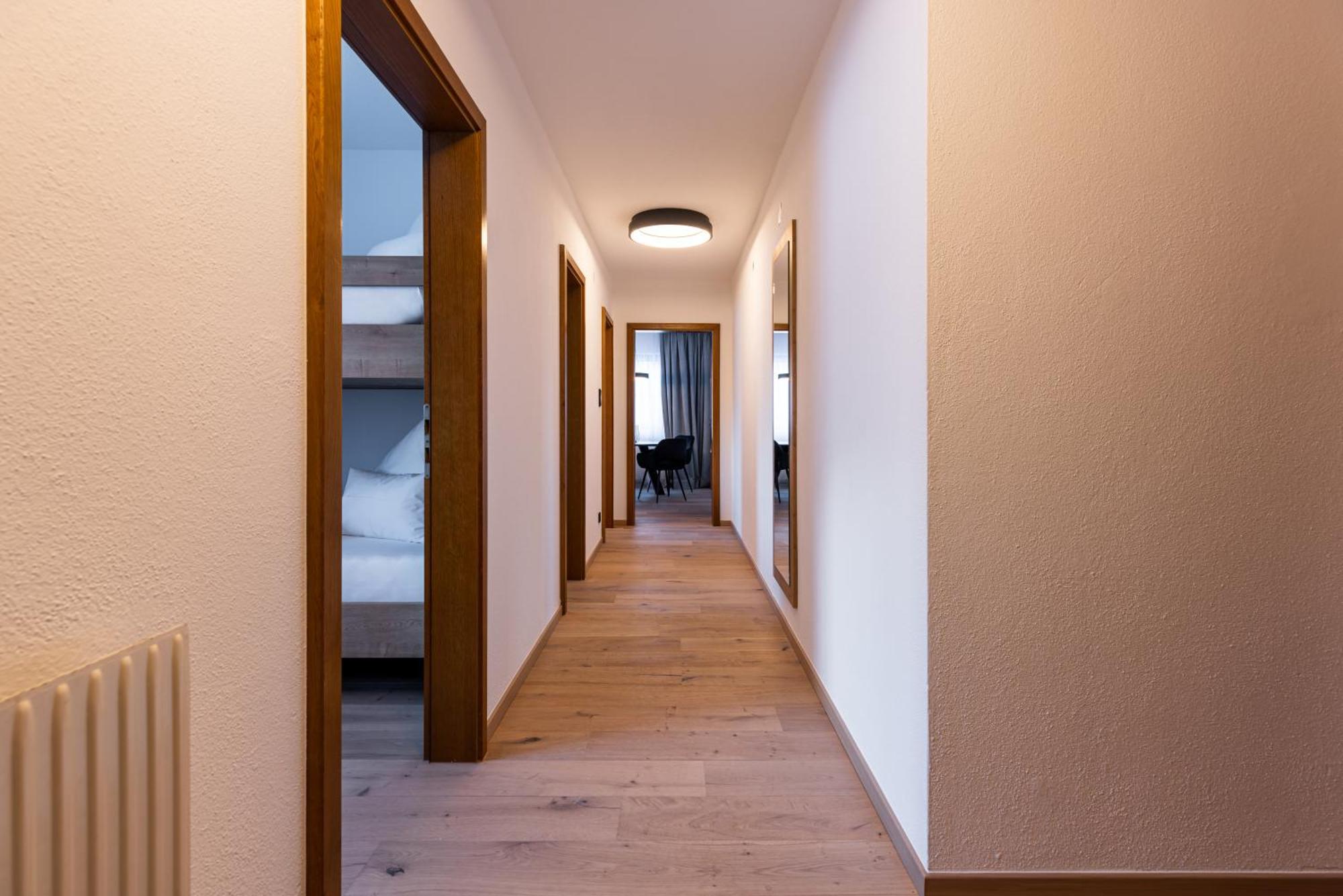 Quality Hosts Arlberg - Afoch Fei - Das Landhaus Sankt Anton am Arlberg Bagian luar foto